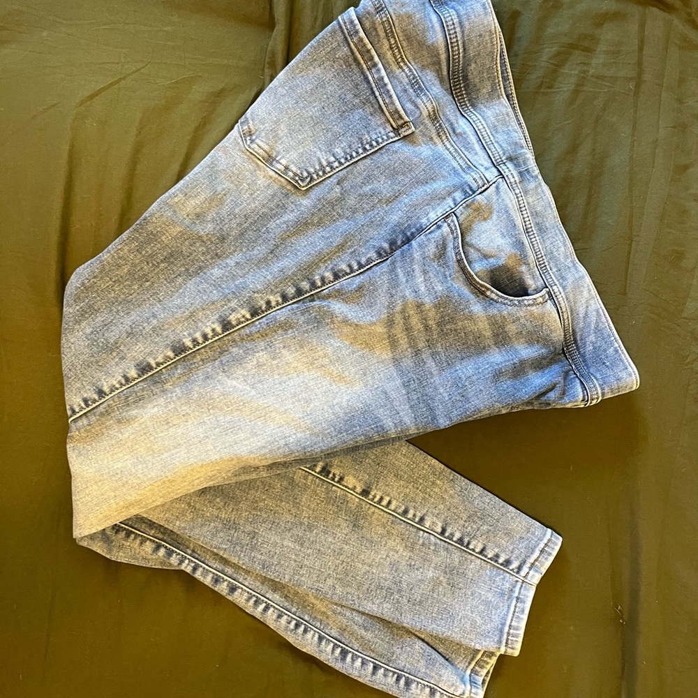 Torrid stretch soft skinny jeans size 2